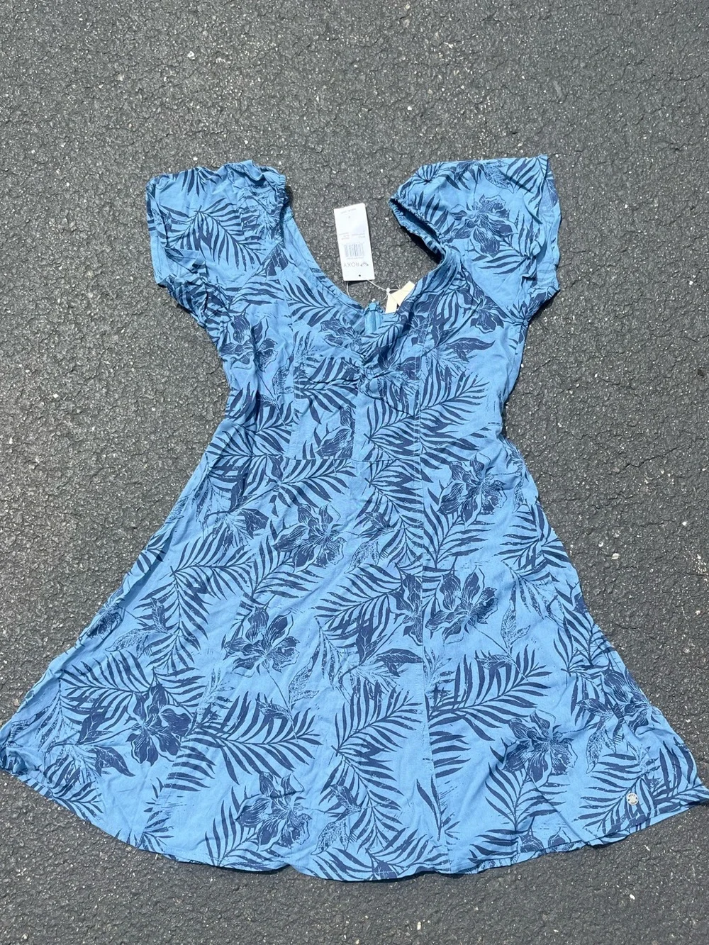 NWT Women’s Roxy Blue Floral Leaf Dress - Size Small - Picture 2 of 10
